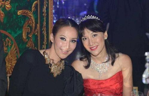 二姐爆料李纹的视频大全,揭秘娱乐圈背后的秘密 第3张 二姐爆料李纹的视频大全,揭秘娱乐圈背后的秘密 第3张